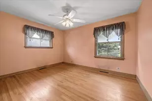 10300 Milford, Westchester, IL 60154 - Photo 11