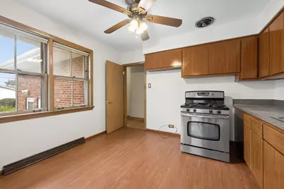 10300 Milford, Westchester, IL 60154 - Photo 9