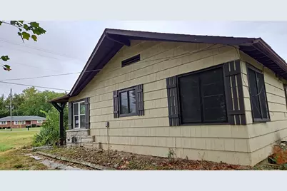 1610 W McCord Street, Centralia, IL 62801 - Photo 5