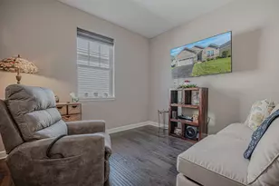 211 N Sunset Ln, Addison, IL 60101 - Photo 17