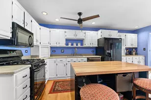 1345 Edmonds Ave, New Lenox, IL 60451 - Photo 9