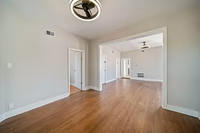 624 N Monticello Avenue #2, Chicago, IL 60624 - Photo 5