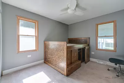 6703 Hawthorne Drive, Cary, IL 60013 - Photo 15