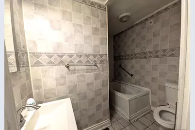 11566 S Lafayette Avenue, Chicago, IL 60628 - Photo 11