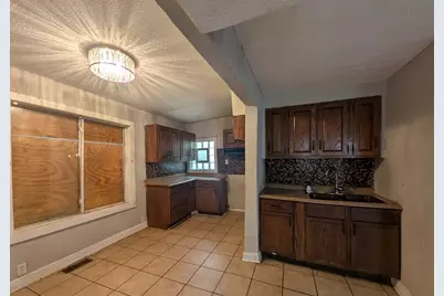 11566 S Lafayette Avenue, Chicago, IL 60628 - Photo 9