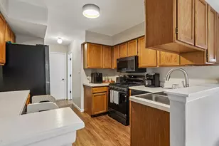 15713 Danford Ln, Orland Park, IL 60462 - Photo 5