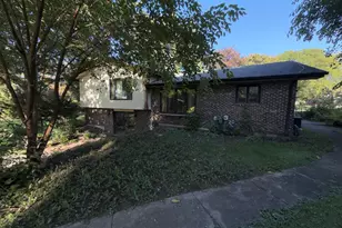 1222 Laurel Ln, Schaumburg, IL 60193 - Photo 3