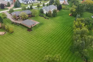 955 Livingston Ln, Inverness, IL 60010 - Photo 19