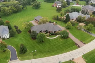 955 Livingston Ln, Inverness, IL 60010 - Photo 3