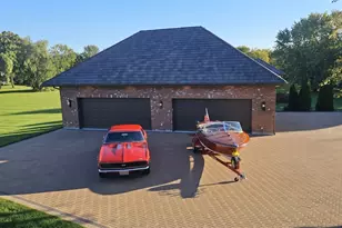 955 Livingston Ln, Inverness, IL 60010 - Photo 101