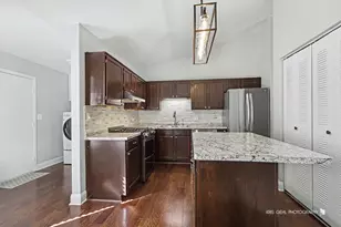 714 Dartmouth Dr, Island Lake, IL 60042 - Photo 3