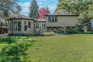 1606 E Waverly Ct, Arlington Heights, IL 60004 - Photo 23