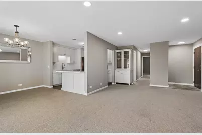 549 Williamsburg Court #B2, Wheeling, IL 60090 - Photo 5