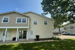 1242 Oboe Ct, Wheeling, IL 60090 - Photo 3