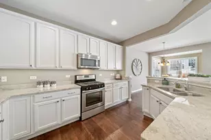 840 Voyage Way, Elgin, IL 60124 - Photo 7