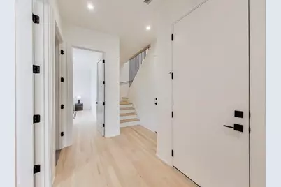 2456 W Cortez Street #3W, Chicago, IL 60622 - Photo 23