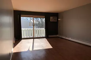 600 Bayside Dr, Palatine, IL 60074 - Photo 3
