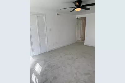 427 S 19th Avenue #B, Maywood, IL 60153 - Photo 3