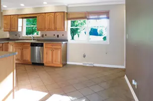 12544 Chuckanut Dr, Roscoe, IL 61073 - Photo 9