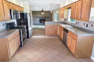 12544 Chuckanut Dr, Roscoe, IL 61073 - Photo 11