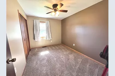 914 E Boyer Street, Gibson City, IL 60936 - Photo 17