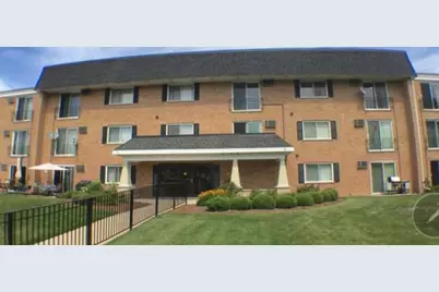 580 E Lawrence Avenue #102, Roselle, IL 60172 - Photo 1