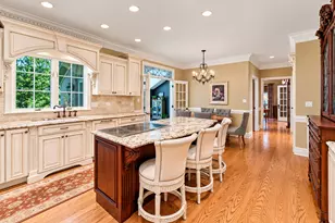 137 Circle Ridge Dr, Burr Ridge, IL 60527 - Photo 17