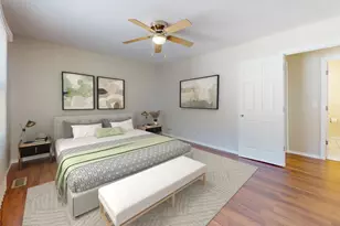337 Mallard Ct, Vernon Hills, IL 60061 - Photo 9