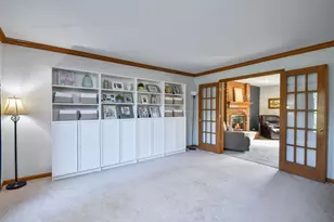 40W725 Aberdeen Ln, Saint Charles, IL 60175 - Photo 5
