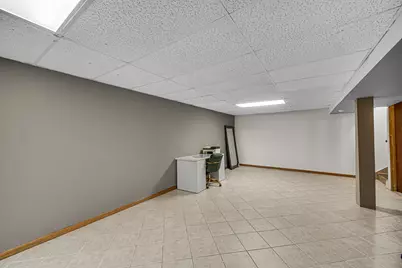 1660 Sycamore Avenue, Hanover Park, IL 60133 - Photo 15