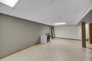 1660 Sycamore Ave, Hanover Park, IL 60133 - Photo 15