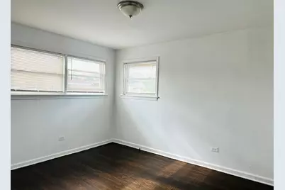 8638 Trumbull Avenue #2, Skokie, IL 60076 - Photo 21