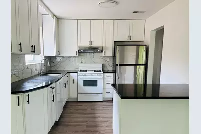 8638 Trumbull Avenue #2, Skokie, IL 60076 - Photo 3