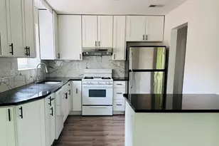 8638 Trumbull Ave, Skokie, IL 60076 - Photo 3