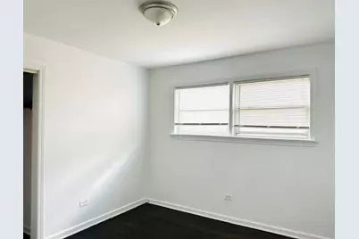8638 Trumbull Avenue #2, Skokie, IL 60076 - Photo 19