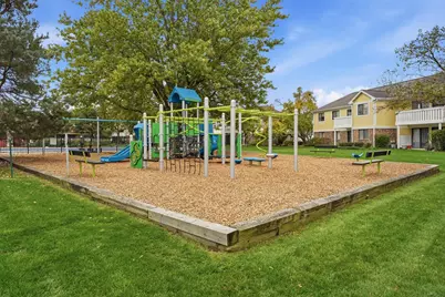 1134 Hawthorne Court #B2, Wheeling, IL 60090 - Photo 25