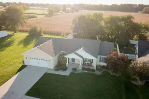 1415 Indian Trail, Kankakee, IL 60901 - Photo 39