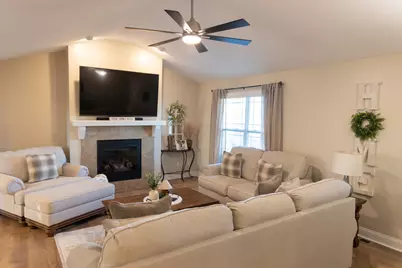 1415 Indian Trail, Kankakee, IL 60901 - Photo 5