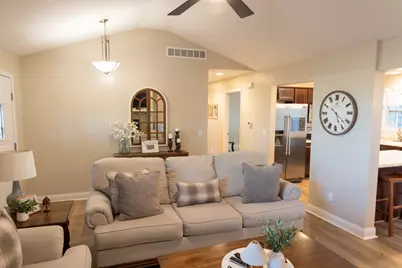 1415 Indian Trail, Kankakee, IL 60901 - Photo 7