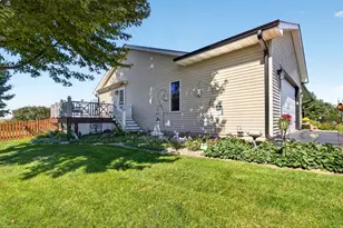 224 Windover Park Ct, Rochelle, IL 60168 - Photo 33
