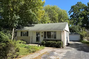 139 N Hager Ave, Barrington, IL 60010 - Photo 1