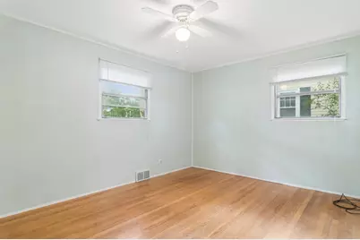 139 N Hager Avenue, Barrington, IL 60010 - Photo 13