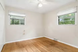 139 N Hager Ave, Barrington, IL 60010 - Photo 15