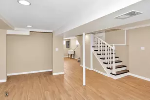 7803 S Champlain Ave, Chicago, IL 60619 - Photo 23