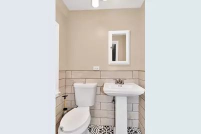 7803 S Champlain Avenue, Chicago, IL 60619 - Photo 9