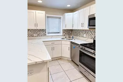 7803 S Champlain Avenue, Chicago, IL 60619 - Photo 7