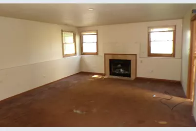 16614 Finch Avenue, Harvey, IL 60426 - Photo 9