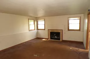 16614 Finch Ave, Harvey, IL 60426 - Photo 9
