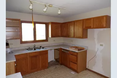 16614 Finch Avenue, Harvey, IL 60426 - Photo 3