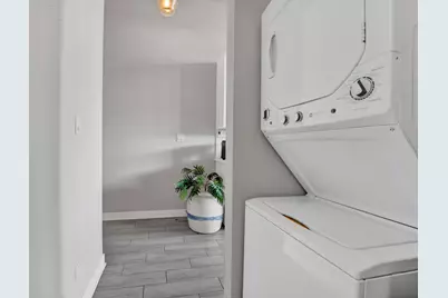 4437 W Fullerton Avenue #SF, Chicago, IL 60639 - Photo 15